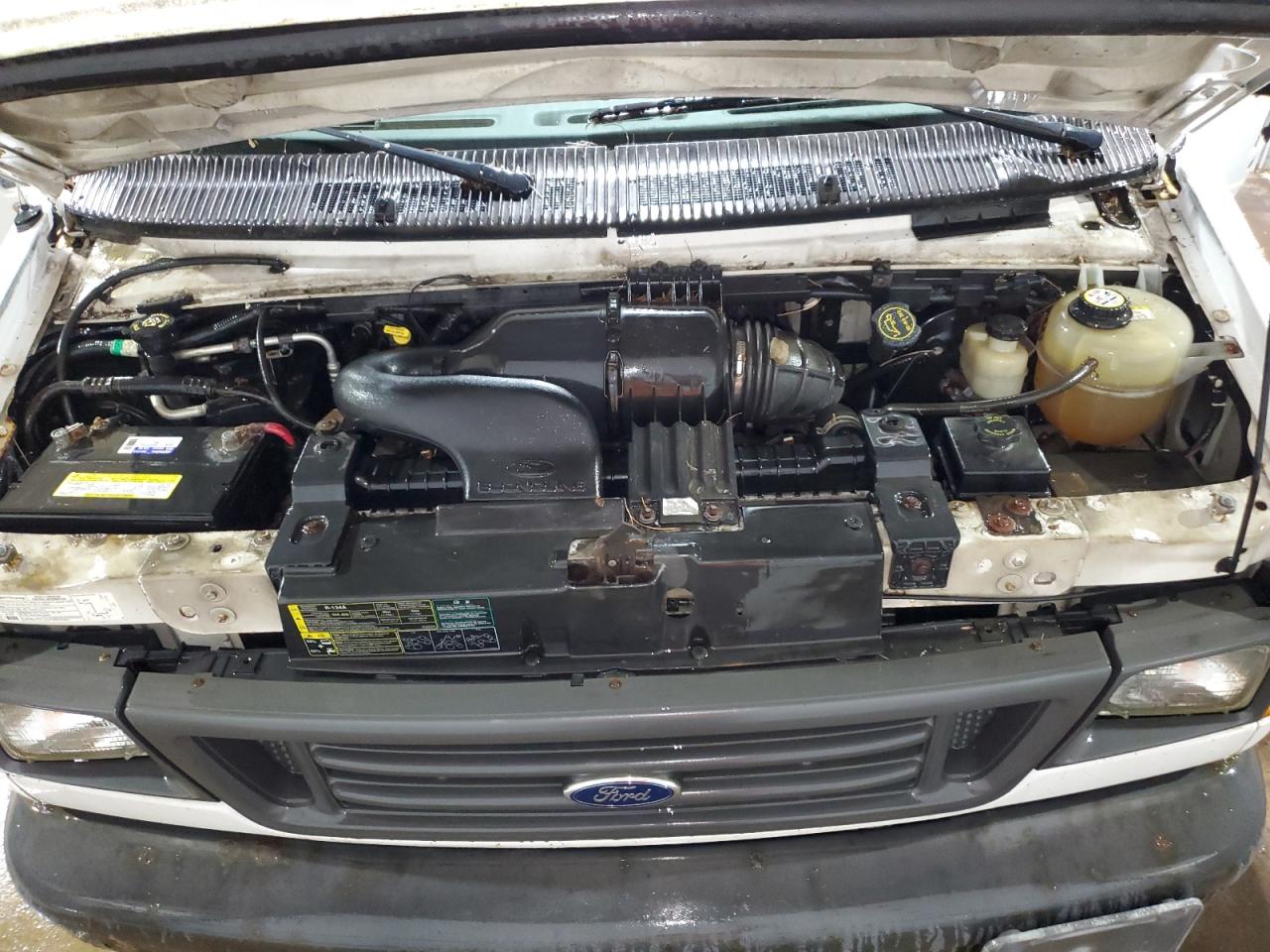 1FTRE14263HB81301 2003 Ford Econoline E150 Van