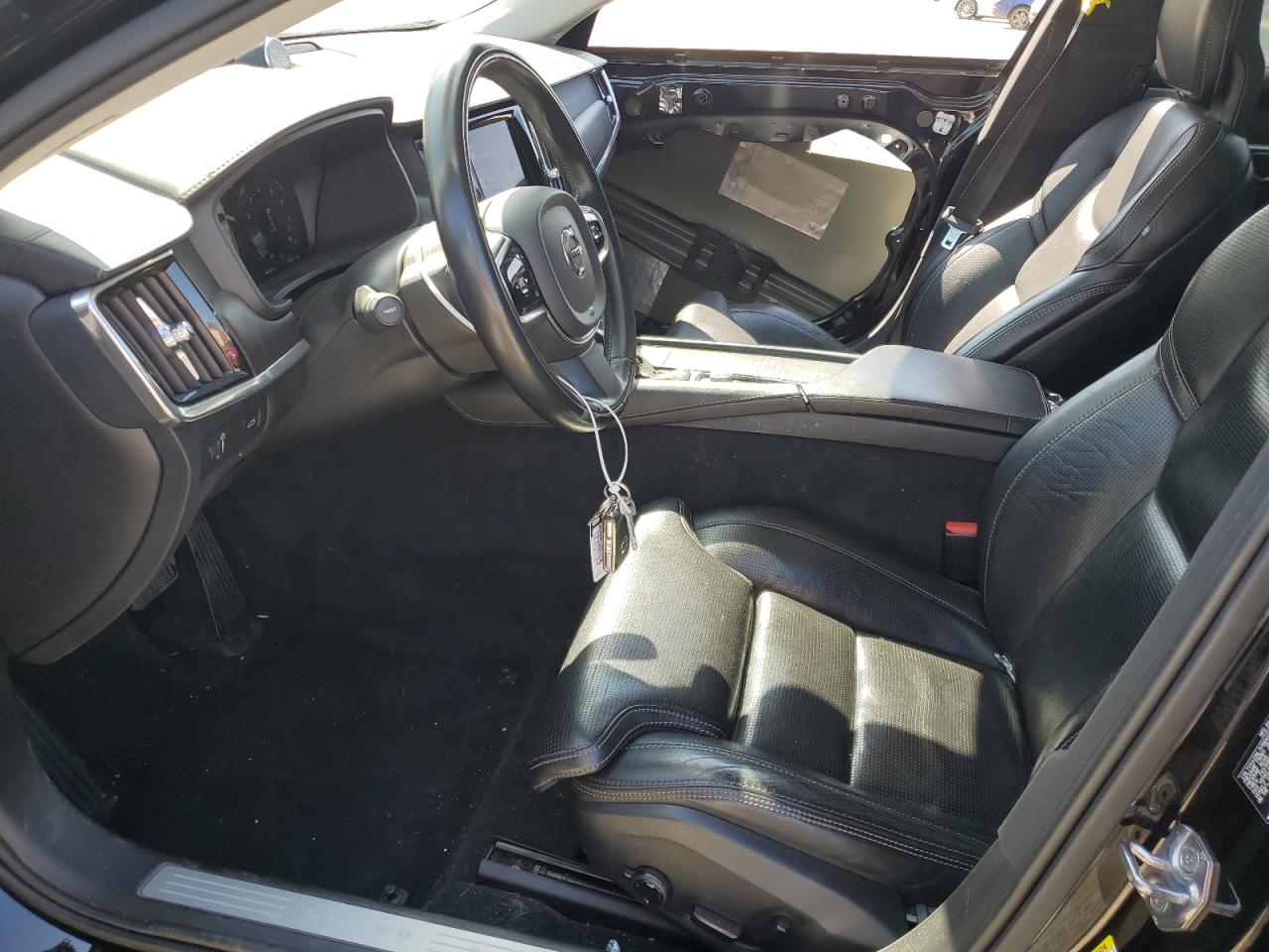 YV4A22NL7H1004532 2017 Volvo V90 Cross Country T6 Inscription