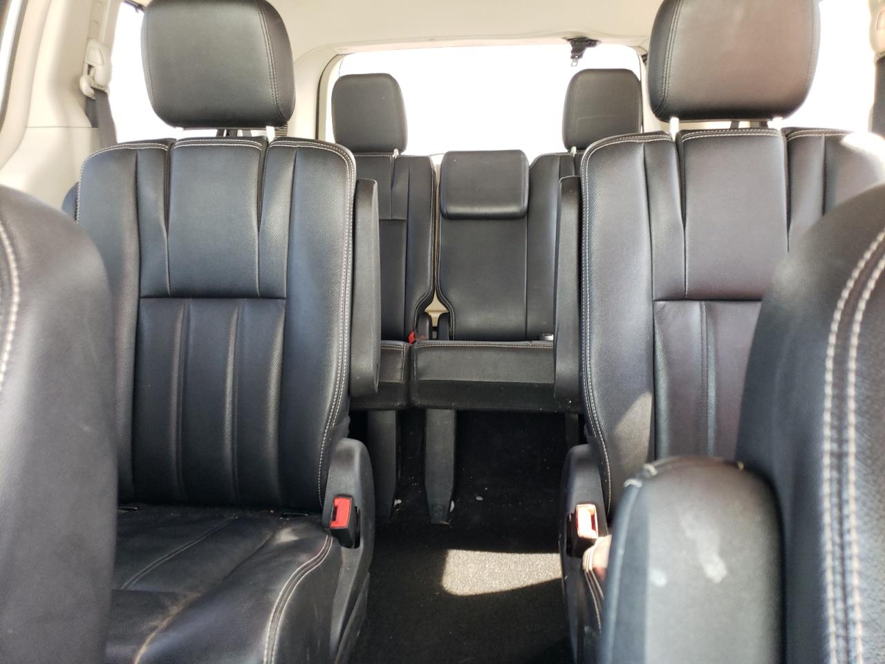 2C4RC1BGXFR663136 2015 Chrysler Town & Country Touring