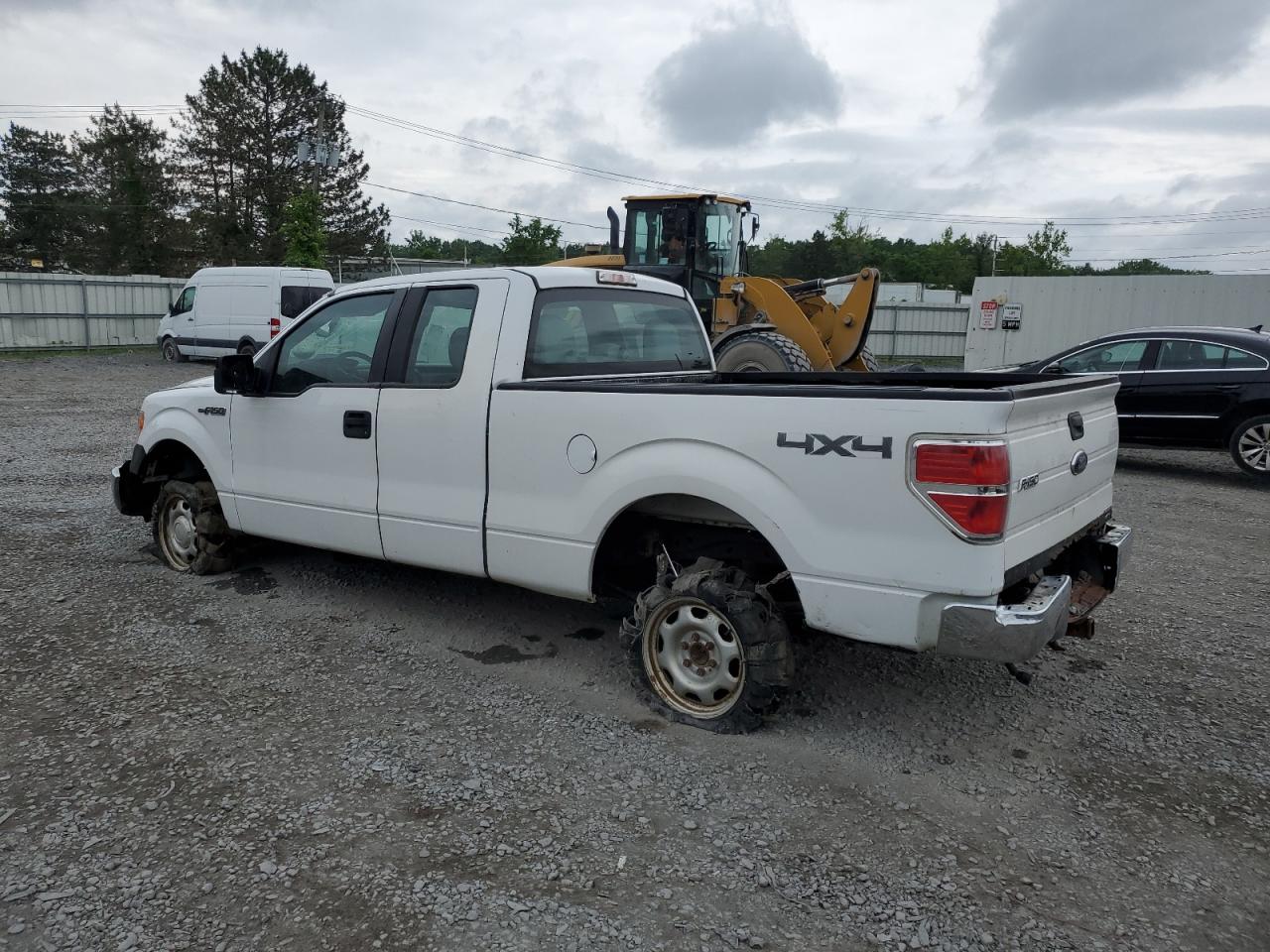 2014 Ford F150 Super Cab vin: 1FTFX1EF9EFB86697