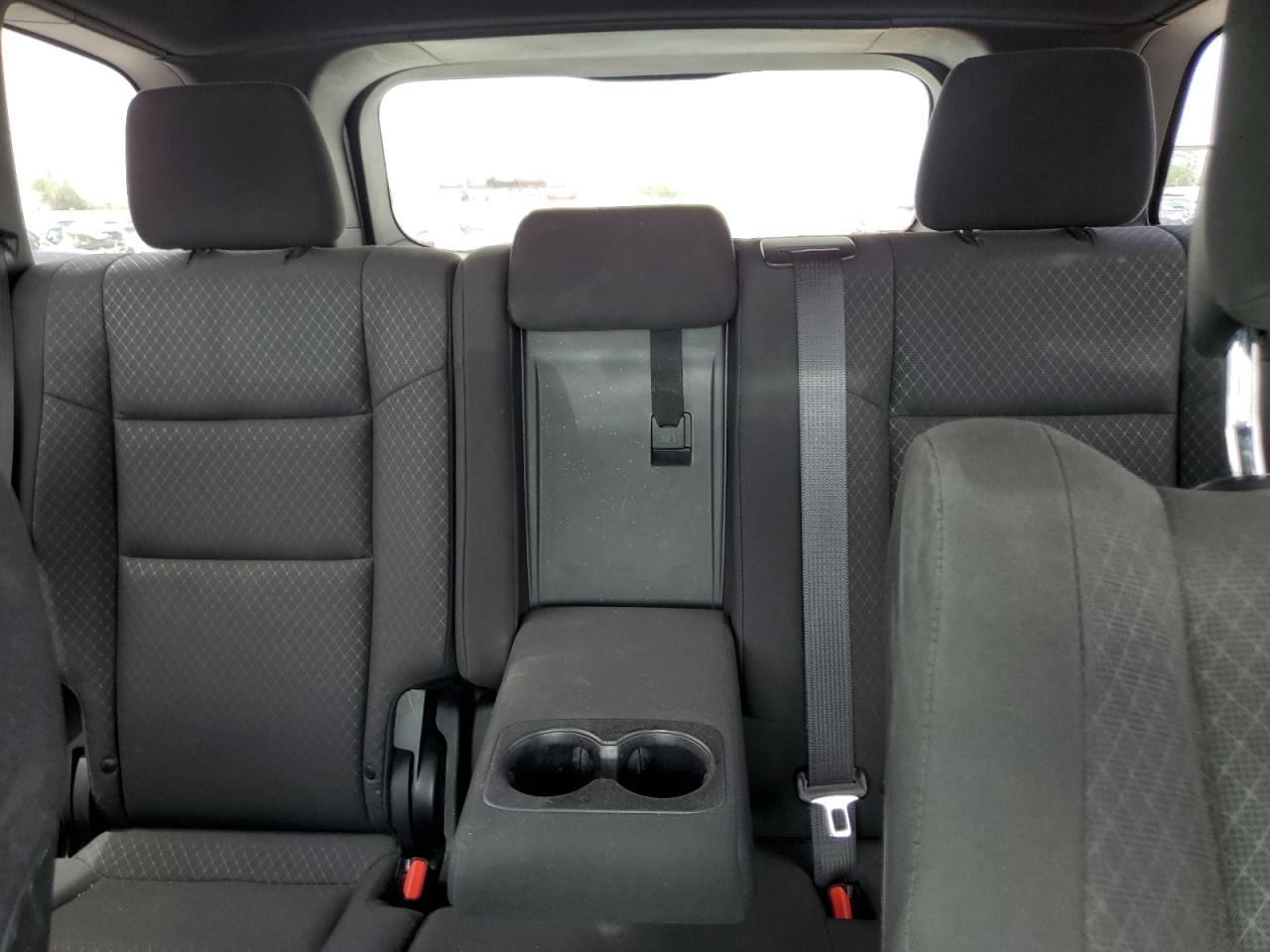 1C4RJFAG4KC784249 2019 Jeep Grand Cherokee Laredo