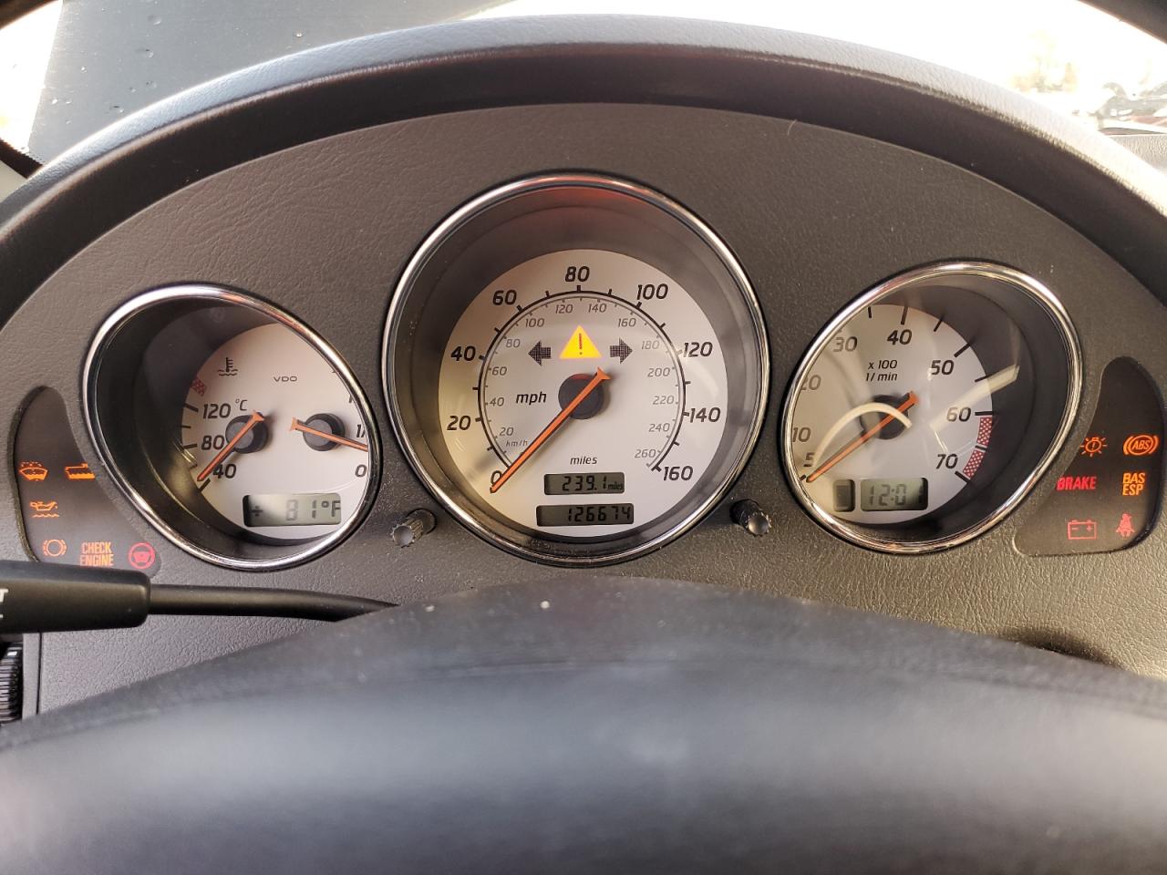 WDBKK65F52F244034 2002 Mercedes-Benz Slk 320