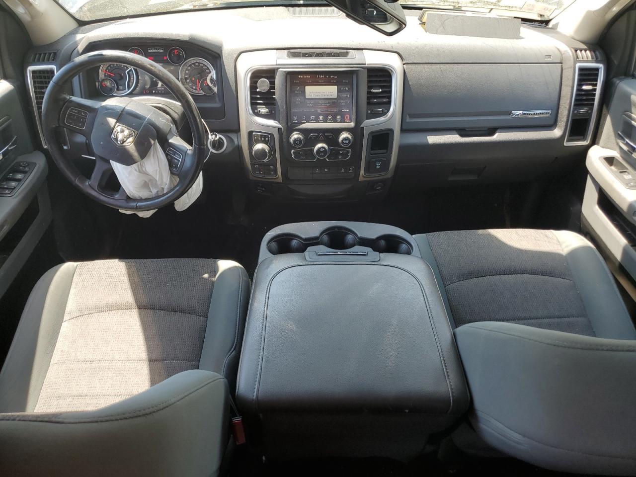 1C6RR7GT3HS685172 2017 Ram 1500 Slt