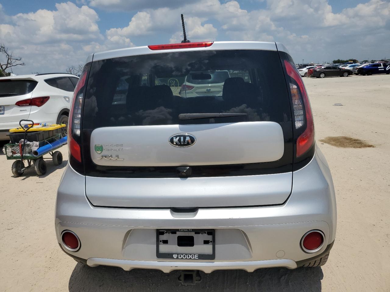 KNDJP3A5XJ7584427 2018 Kia Soul +