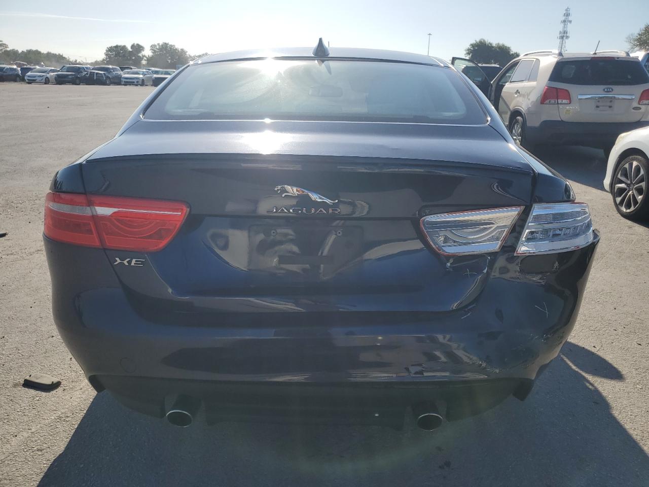 SAJAR4BG7HA954831 2017 Jaguar Xe