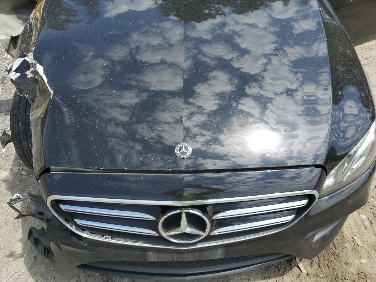 WDDZF6GB2JA433790 2018 Mercedes-Benz E 400 4Matic