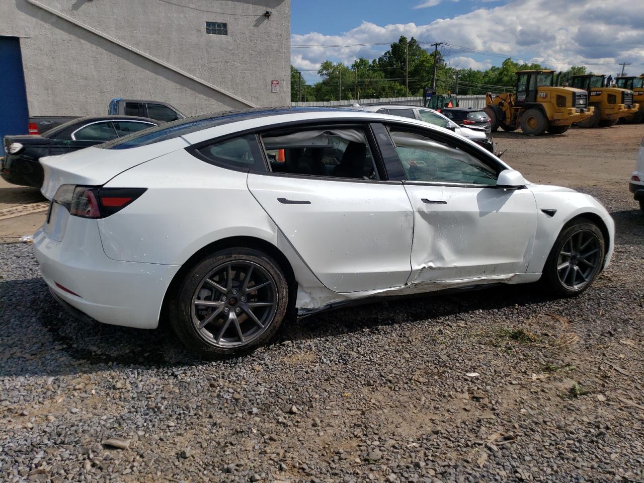 2023 Tesla Model 3 vin: 5YJ3E1EA3PF570320