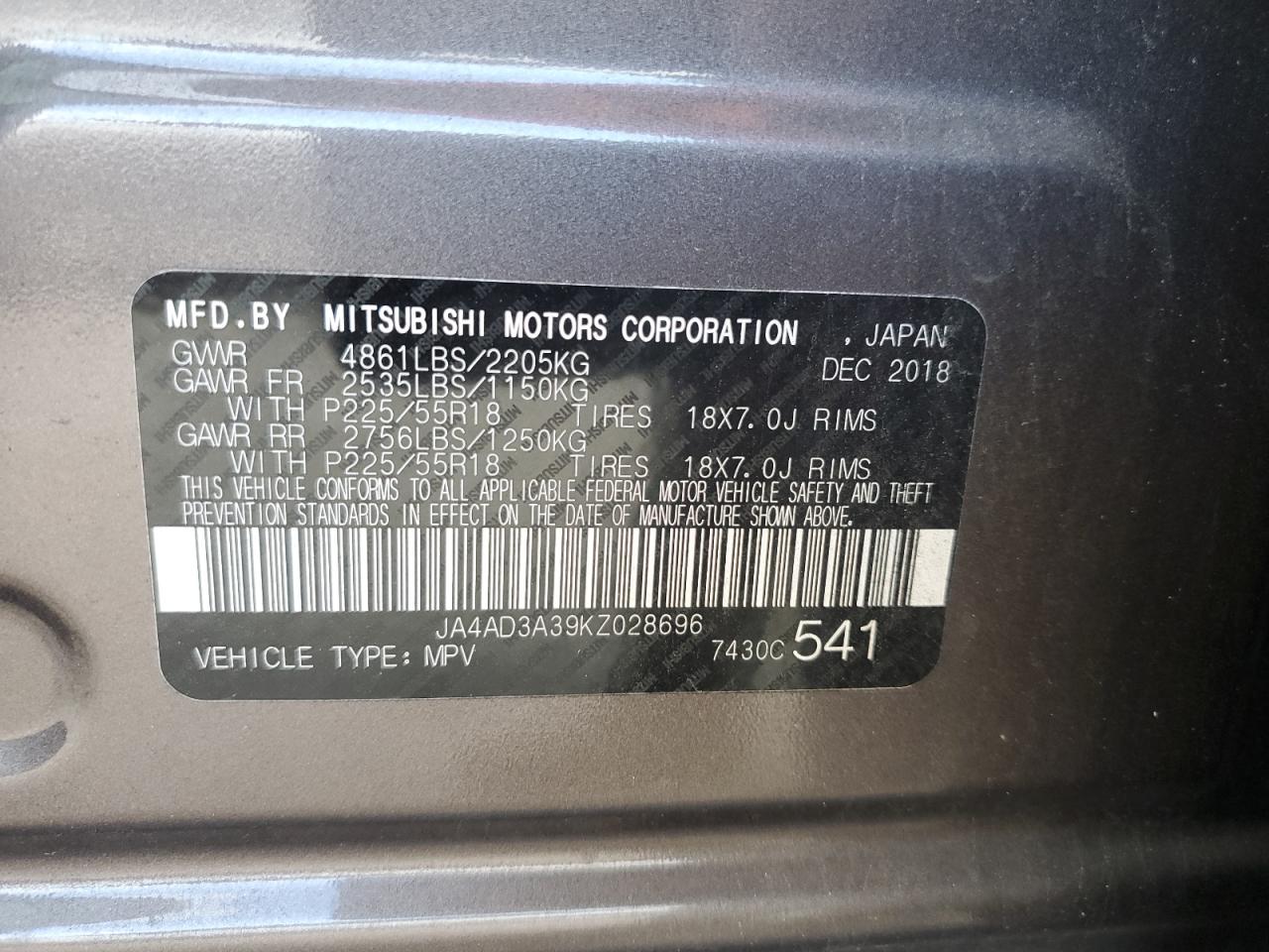 JA4AD3A39KZ028696 2019 Mitsubishi Outlander Se