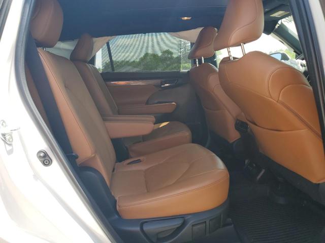 2021 Toyota Highlander Platinum VIN: 5TDFZRBH4MS136142 Lot: 58696204