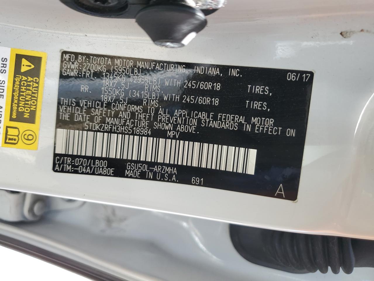 5TDKZRFH3HS518984 2017 Toyota Highlander Se