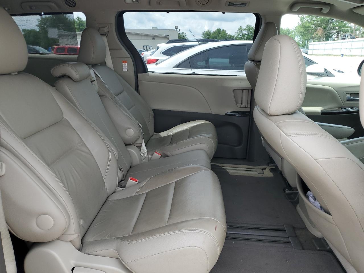 5TDYK3DC2FS657536 2015 Toyota Sienna Xle