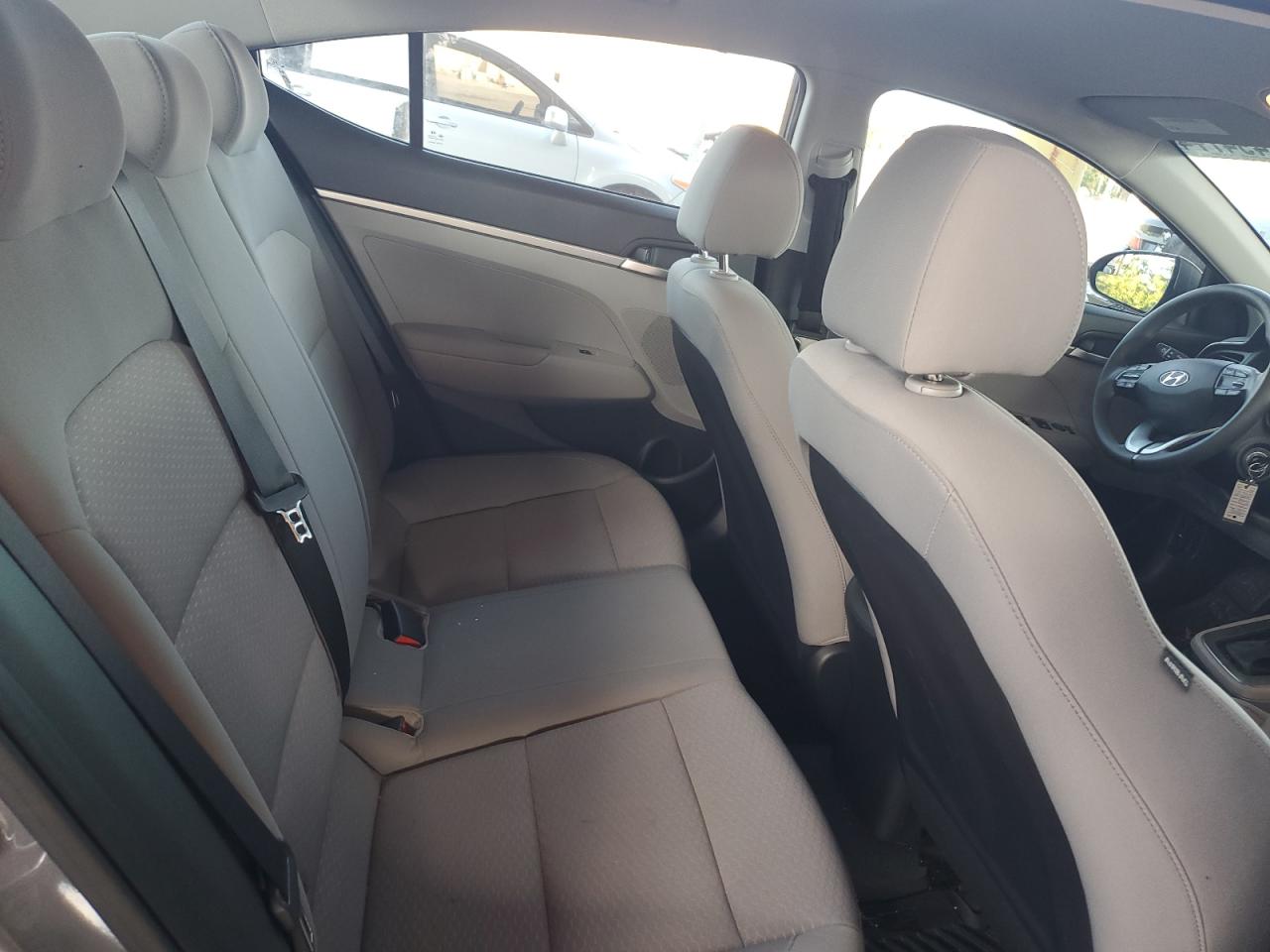 5NPD74LF0KH477490 2019 Hyundai Elantra Se