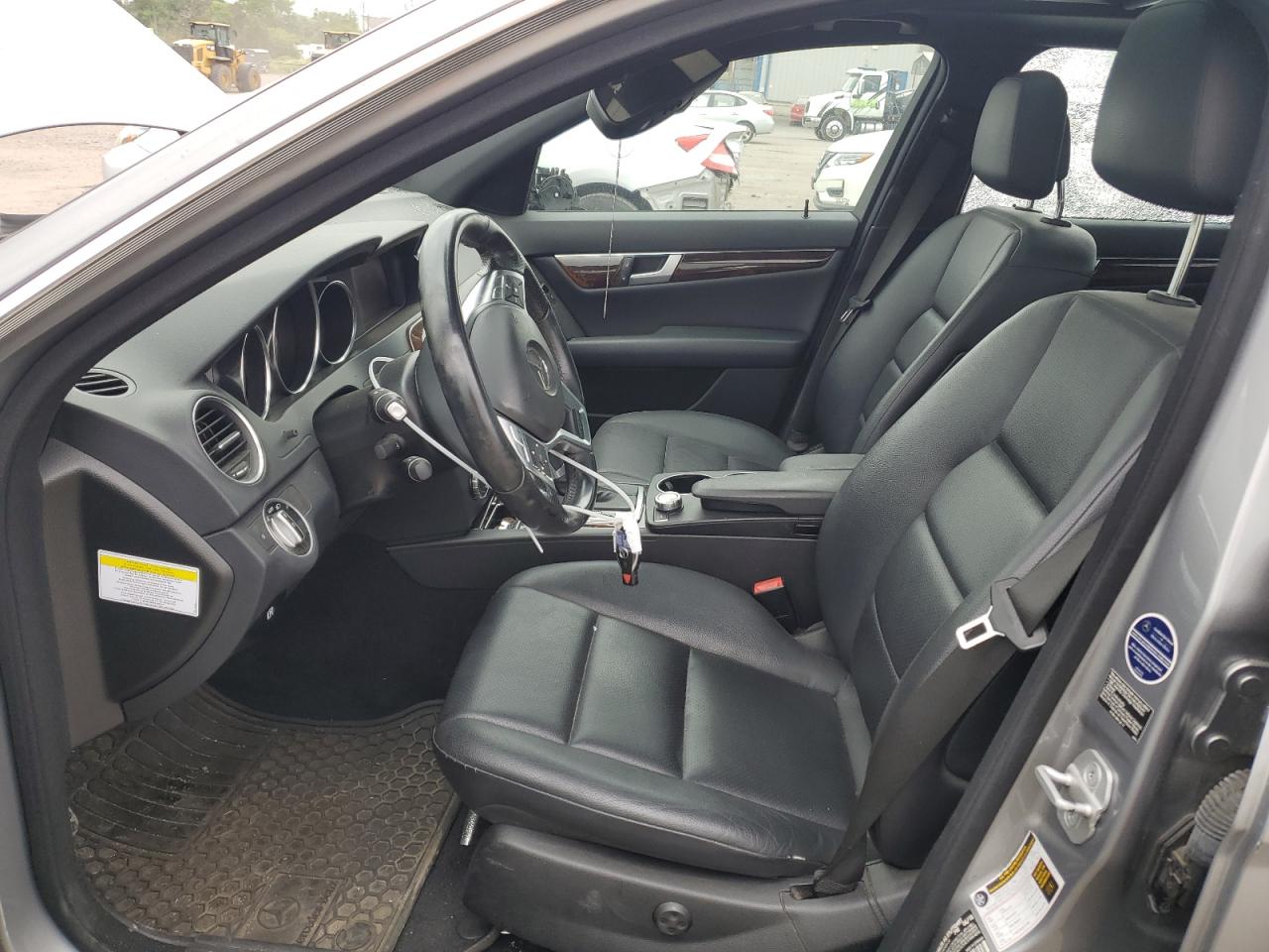 WDDGF8AB8DA885372 2013 Mercedes-Benz C 300 4Matic