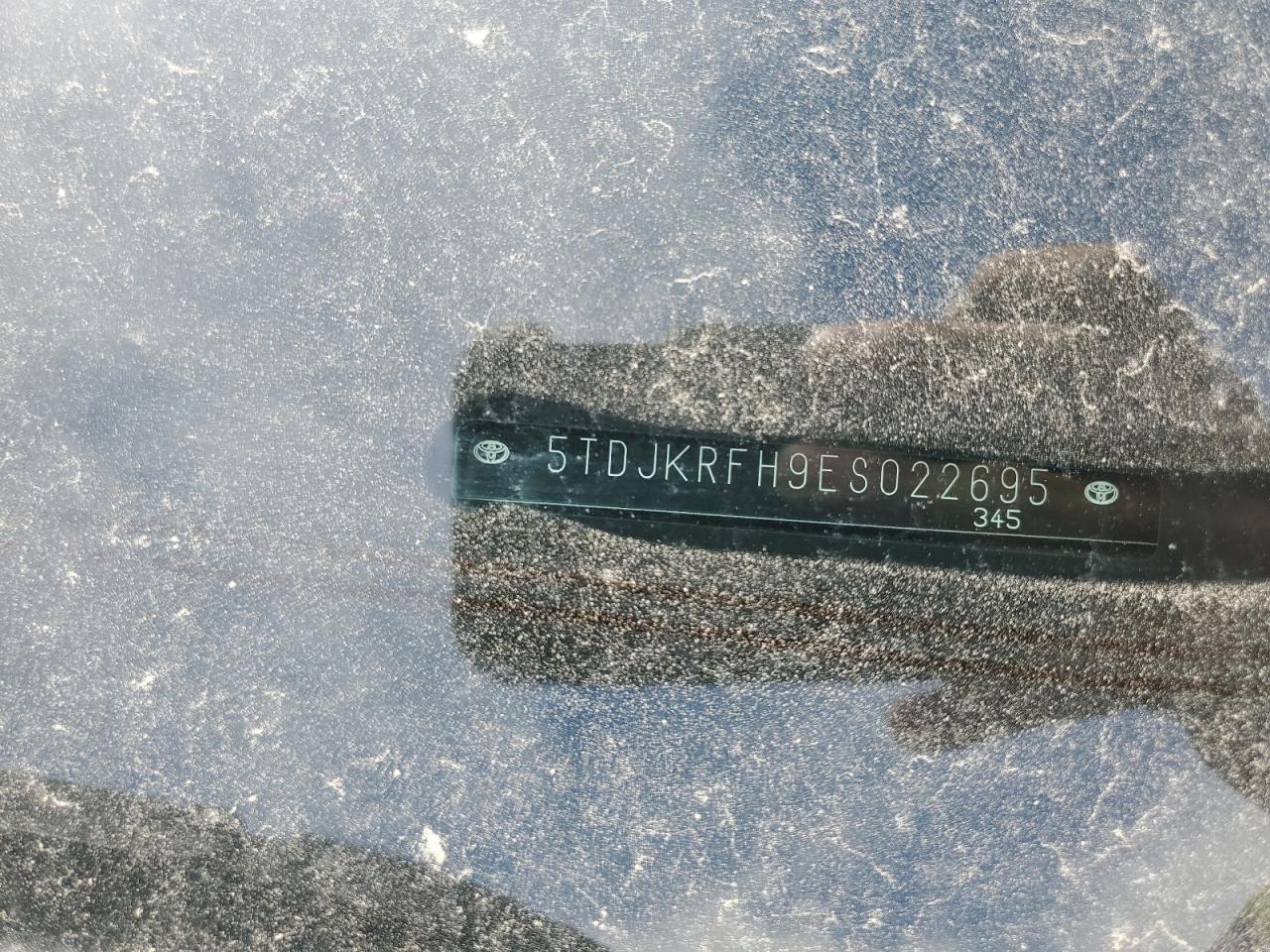 5TDJKRFH9ES022695 2014 Toyota Highlander Xle