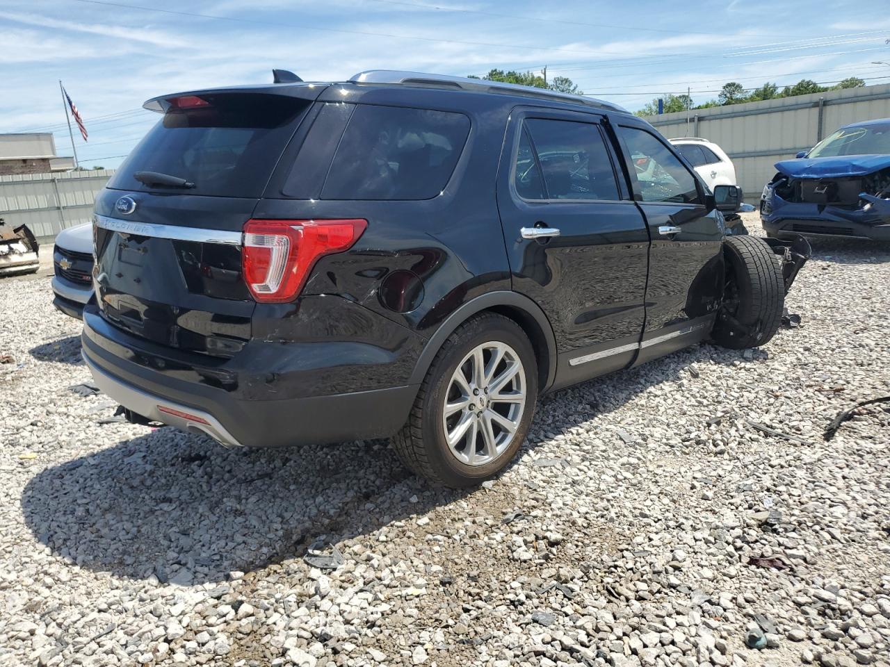 2017 Ford Explorer Limited vin: 1FM5K7F87HGB80470