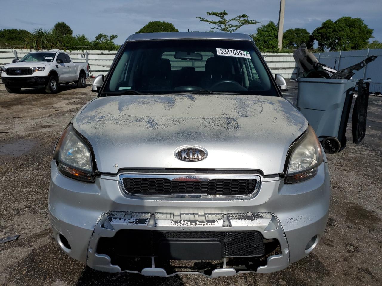 KNDJT2A21B7324527 2011 Kia Soul +