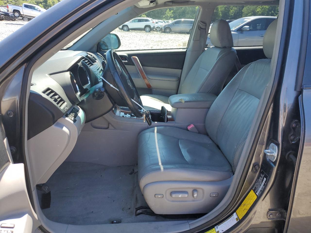 JTEES42A882103739 2008 Toyota Highlander Limited