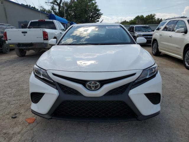 VIN 4T1B11HKXJU036415 2018 Toyota Camry, L no.5