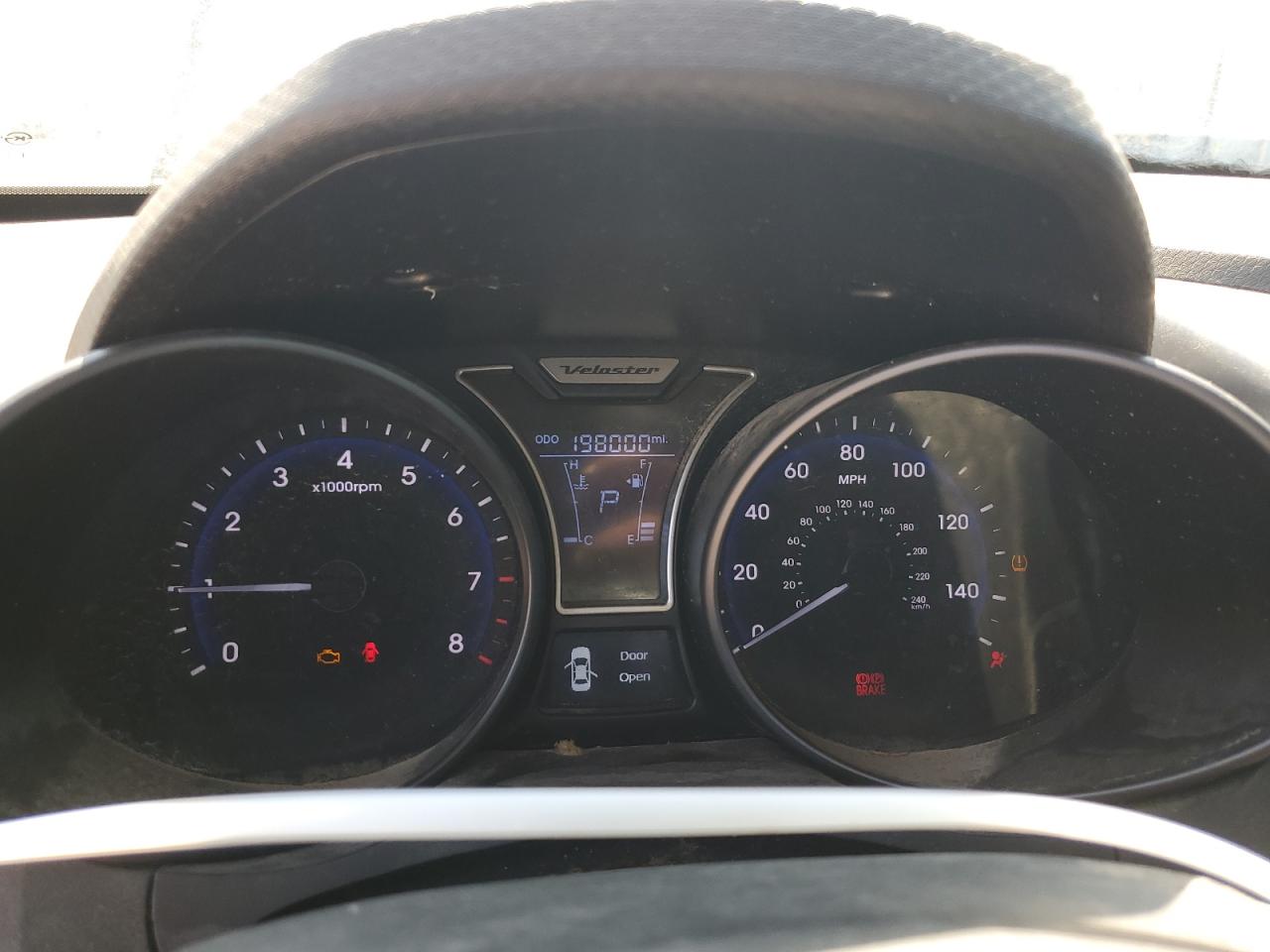 KMHTC6AE8DU151826 2013 Hyundai Veloster Turbo