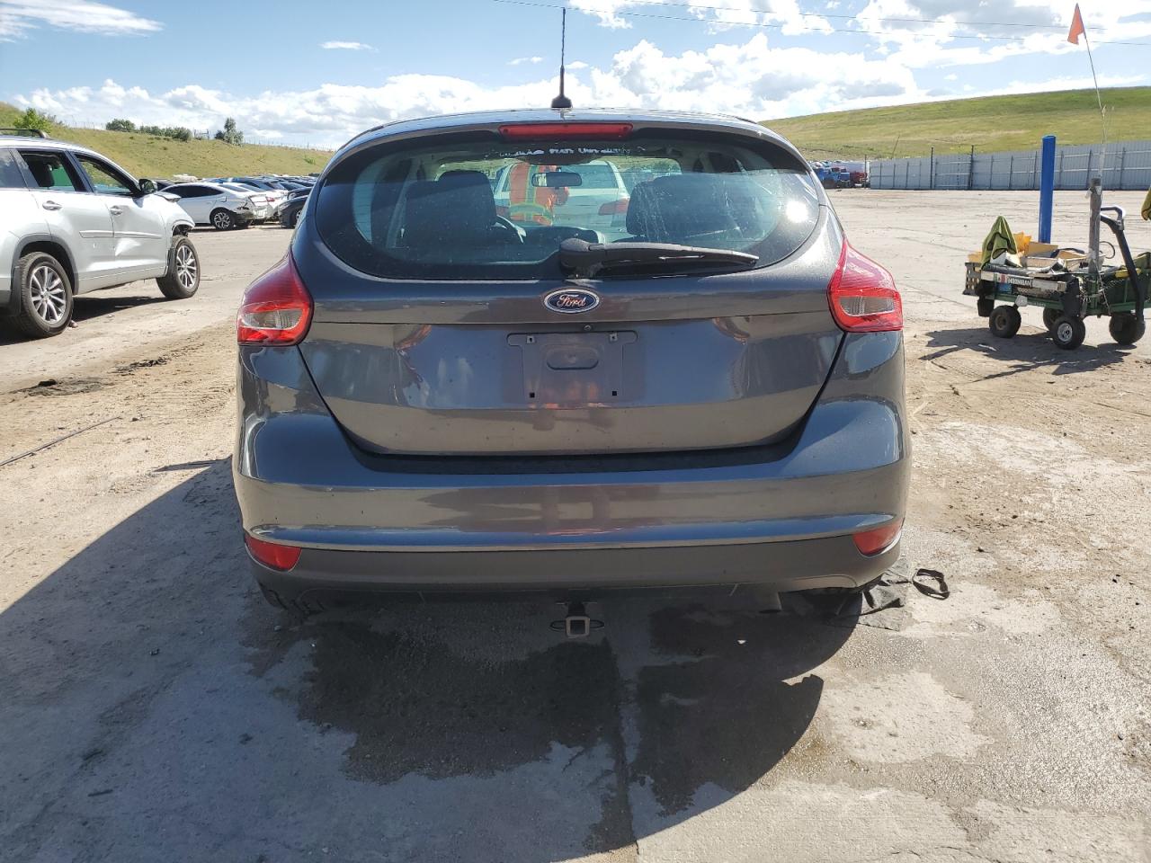 2016 Ford Focus Se vin: 1FADP3K22GL344859