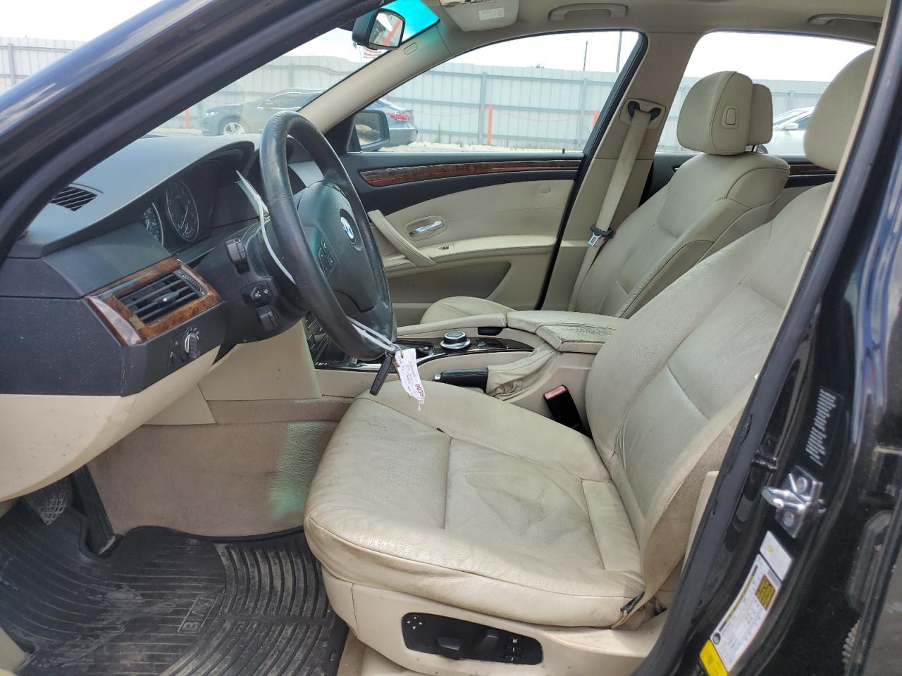 WBANV135X8CZ52466 2008 BMW 528 Xi