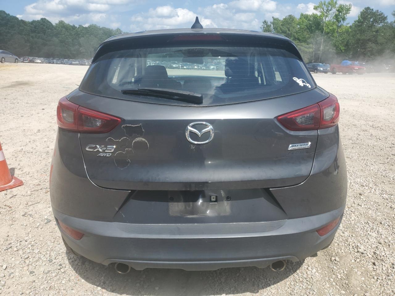 JM1DKFC75J0316244 2018 Mazda Cx-3 Touring