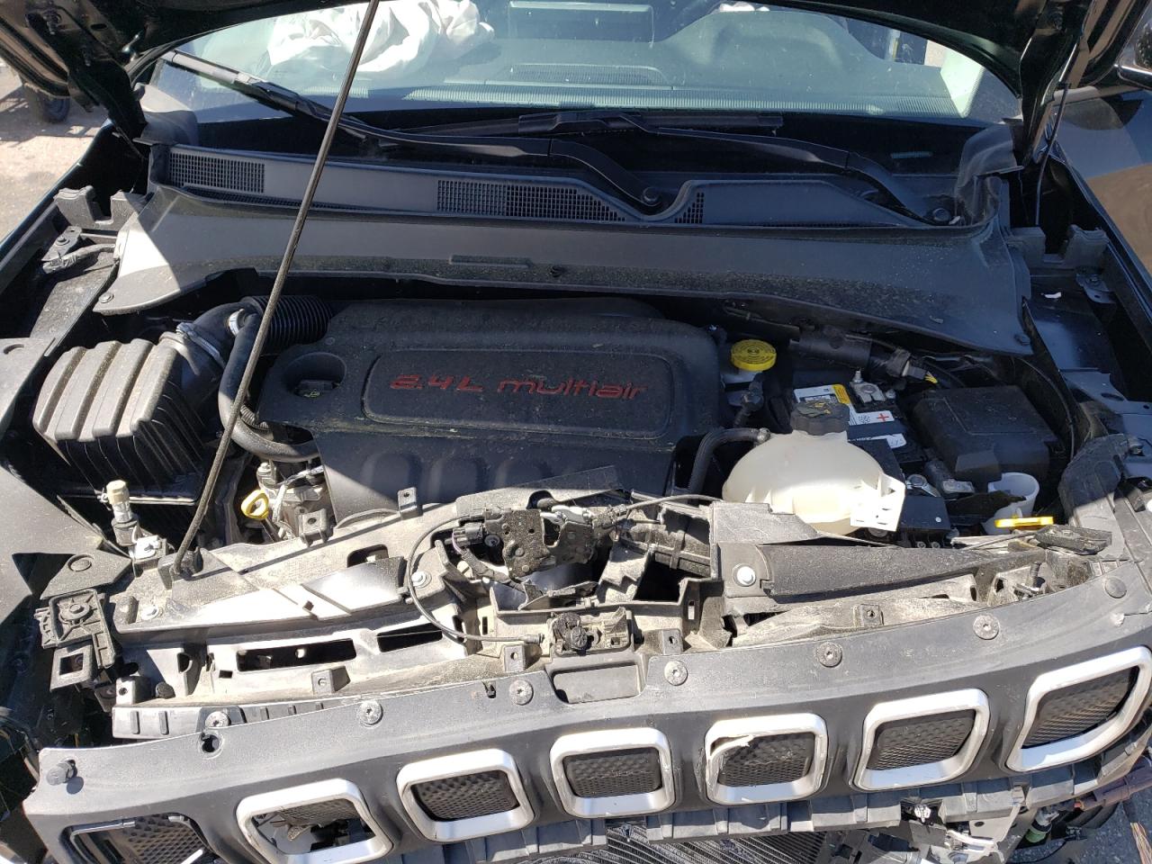 3C4NJDFB3NT132649 2022 Jeep Compass Latitude Lux