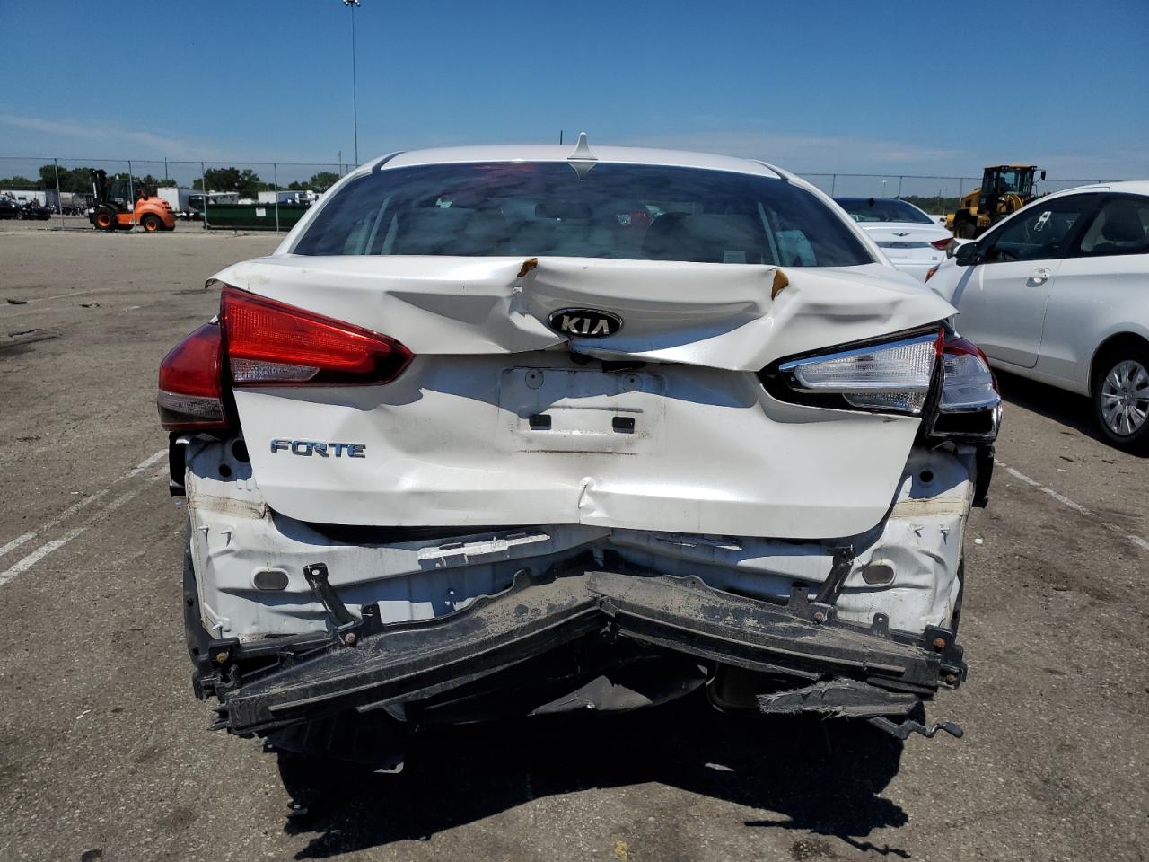 3KPFL4A78HE129207 2017 Kia Forte Lx