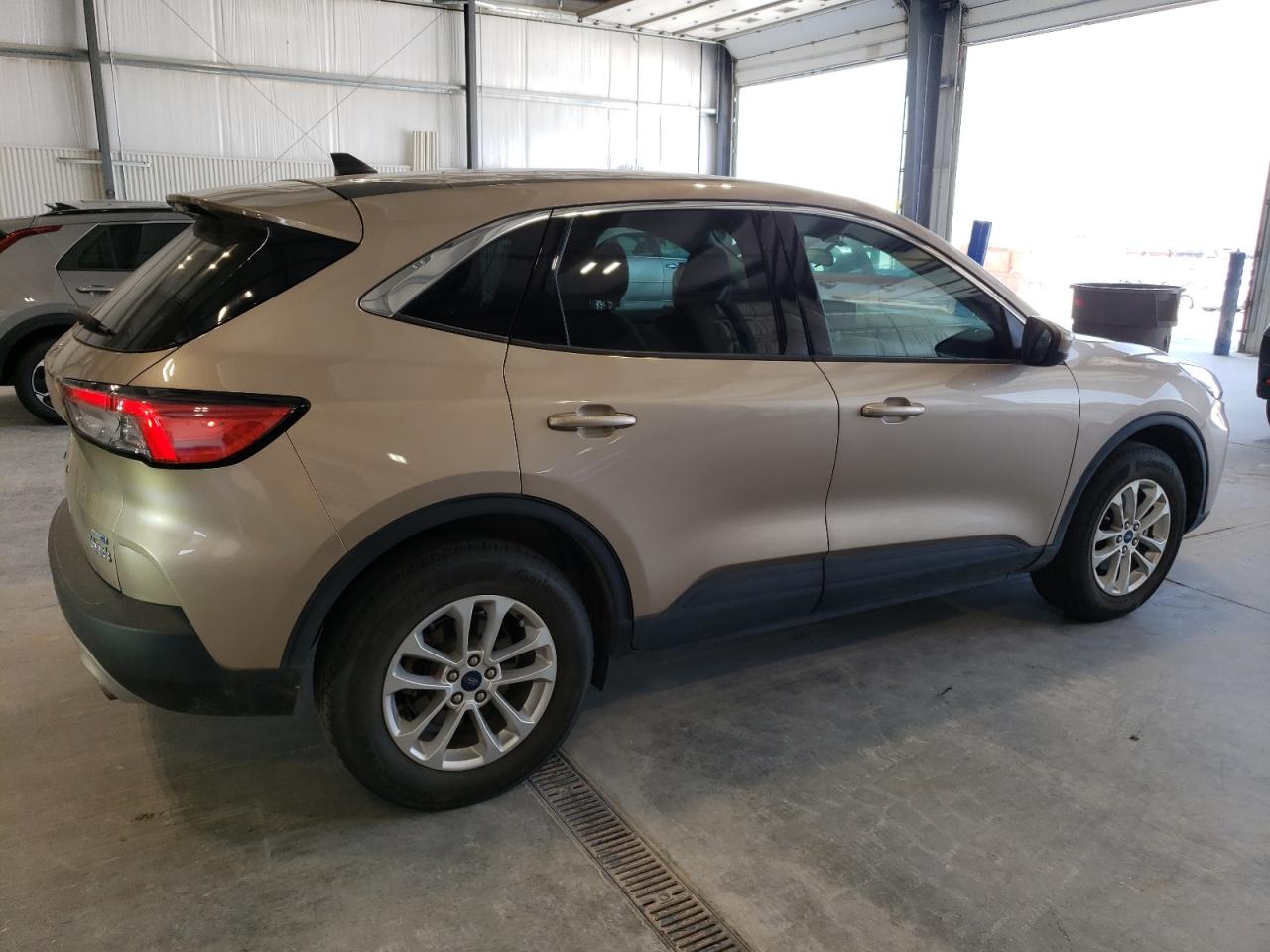 2020 Ford Escape Se vin: 1FMCU9G65LUB60920