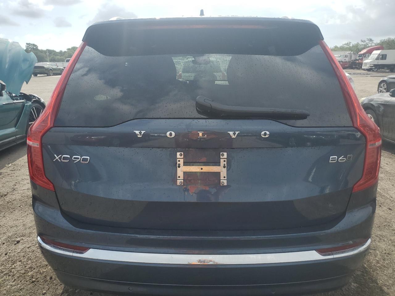 2023 Volvo Xc90 Plus vin: YV4062PN2P1975810