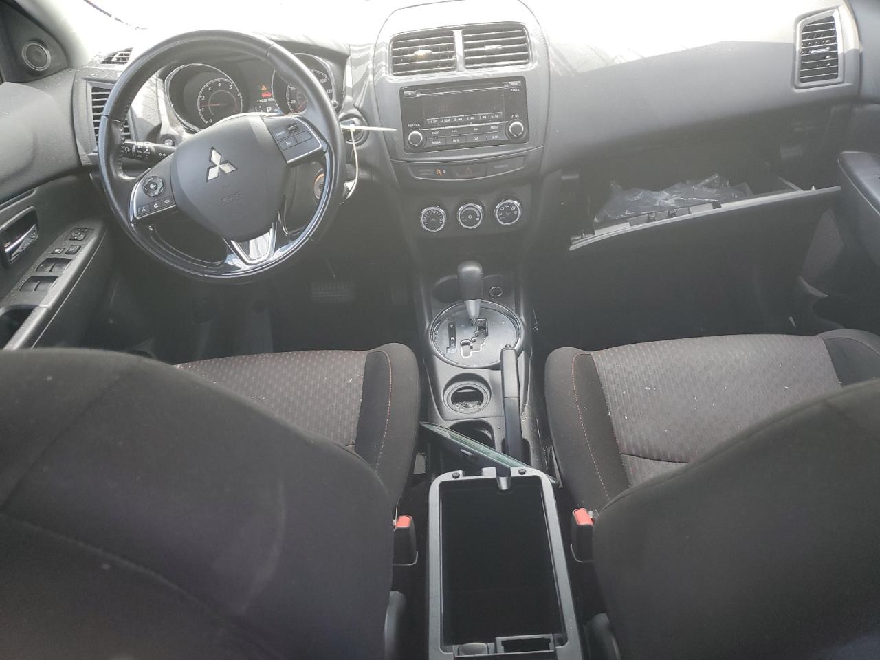 JA4AP3AU8HZ050830 2017 Mitsubishi Outlander Sport Es