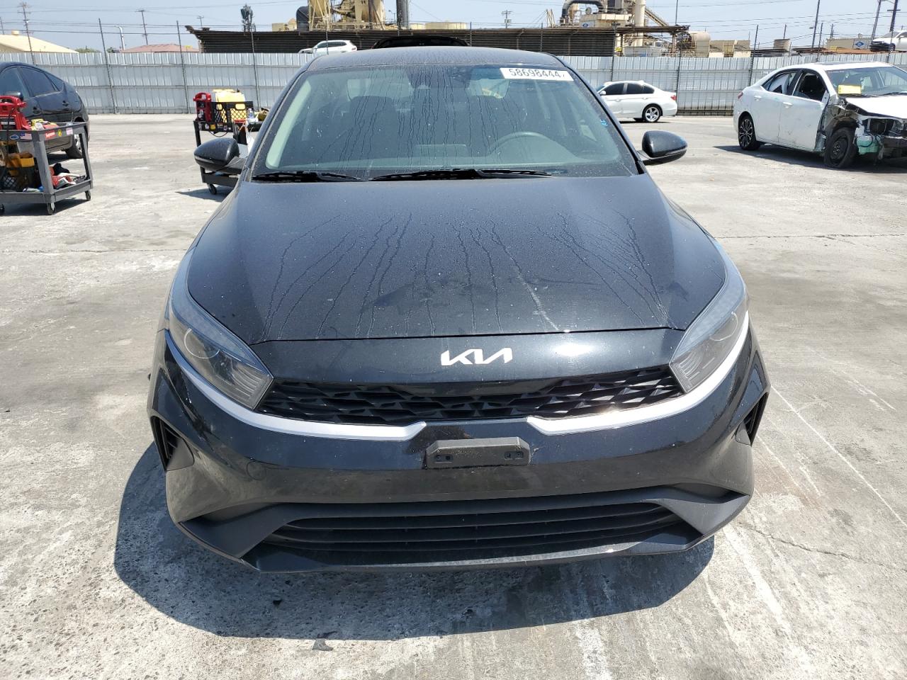 2022 Kia Forte Fe vin: 3KPF24AD9NE490823