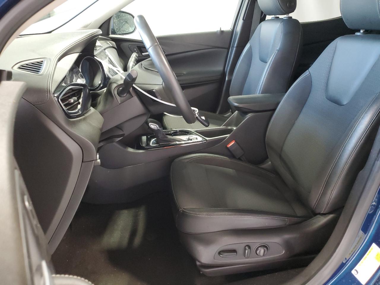 KL4MMDSL0LB103233 2020 Buick Encore Gx Select