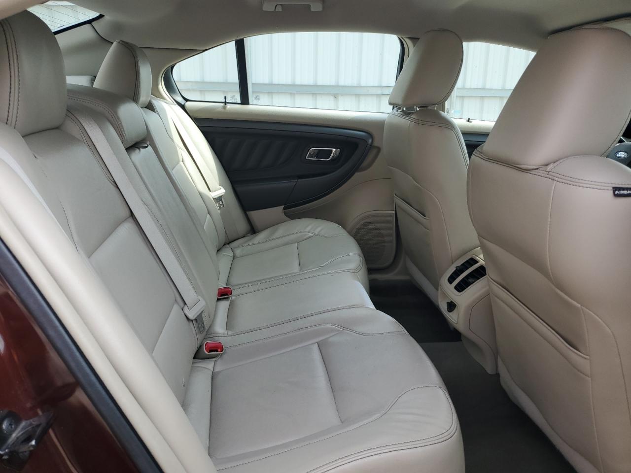 1FAHP2HW9AG138766 2010 Ford Taurus Sel