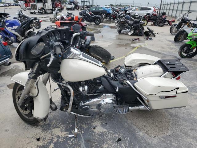 2019 HARLEY-DAVIDSON FLHTP 1HD1FMP13KB677395