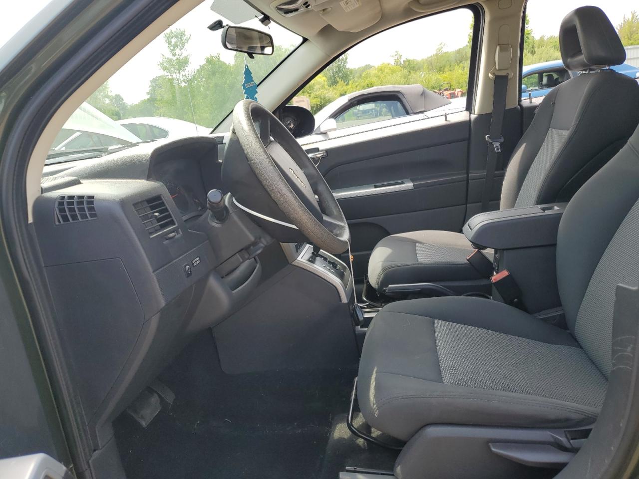 1J8FT47W98D672588 2008 Jeep Compass Sport