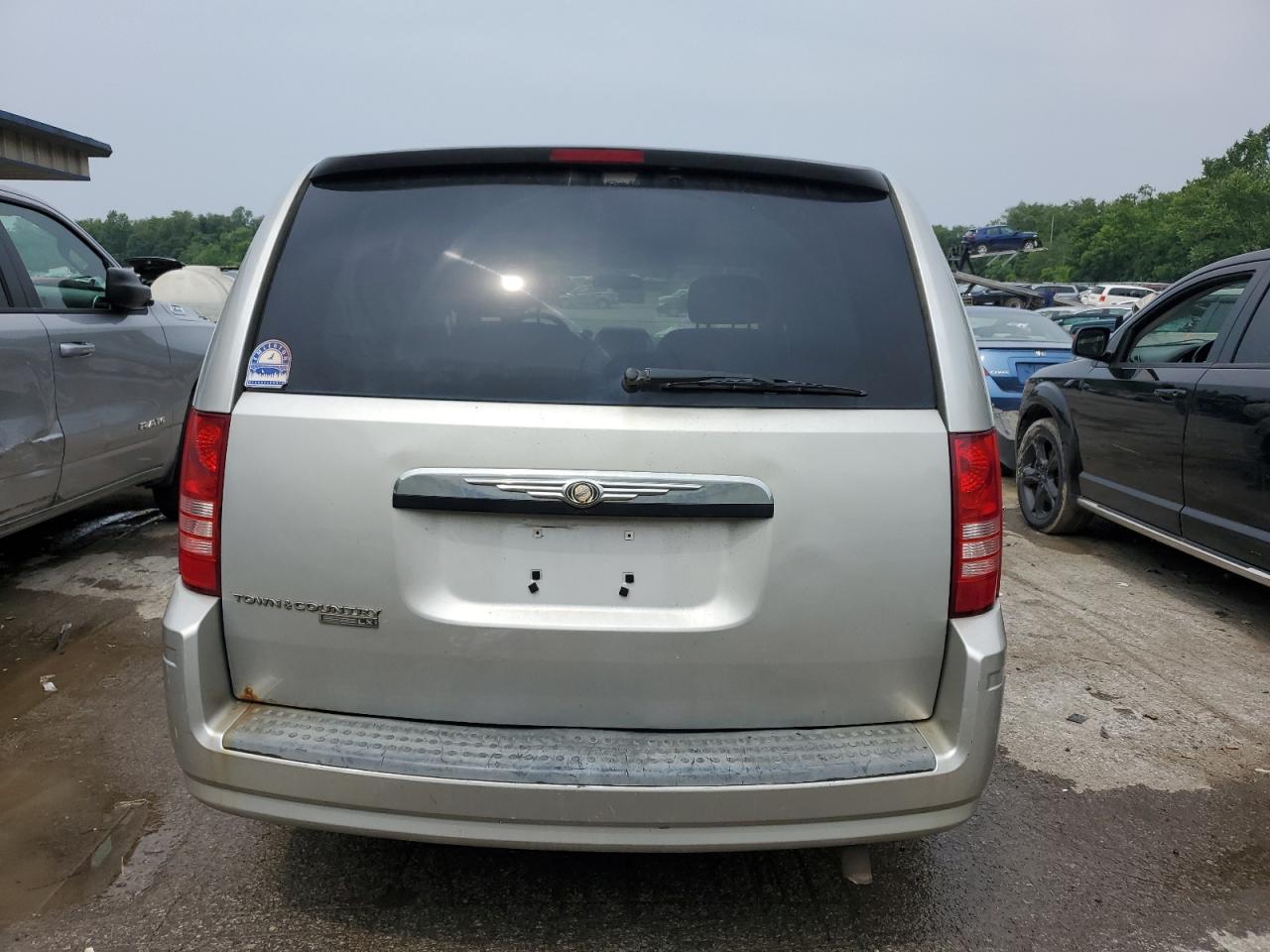 2A8HR44H88R601067 2008 Chrysler Town & Country Lx