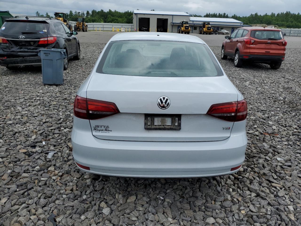 2017 Volkswagen Jetta S vin: 3VW2B7AJ7HM394251