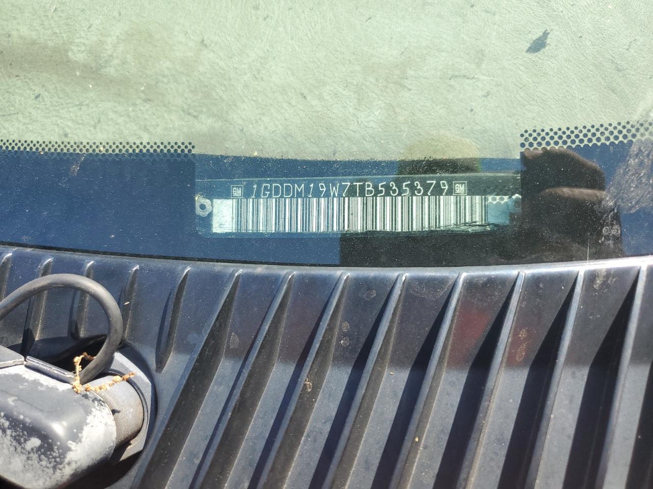 1GDDM19W7TB535379 1996 GMC Safari Xt