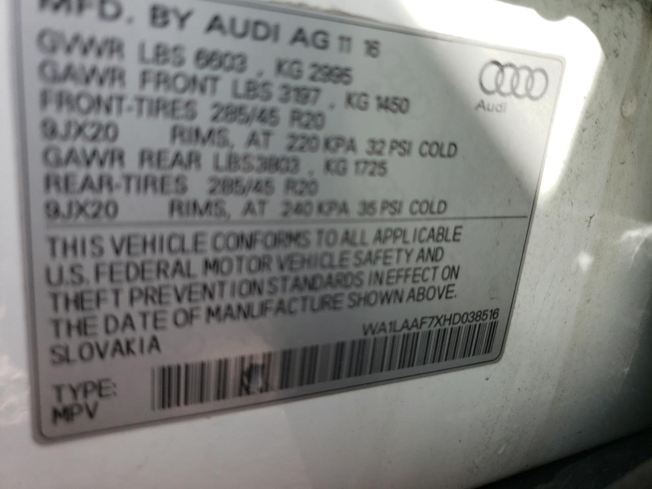 WA1LAAF7XHD038516 2017 Audi Q7 Premium Plus