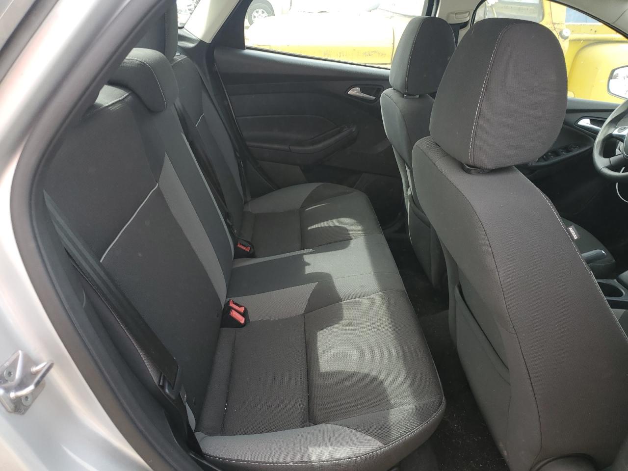 1FADP3F22DL211119 2013 Ford Focus Se