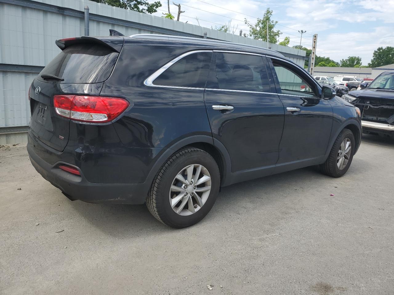 5XYPG4A32HG282772 2017 Kia Sorento Lx