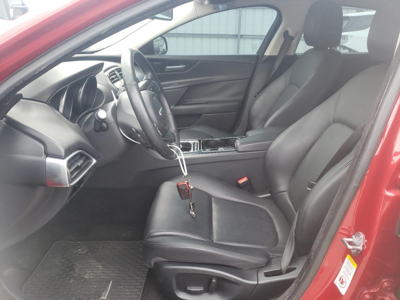 SAJAD4BV4HA975942 2017 Jaguar Xe Premium