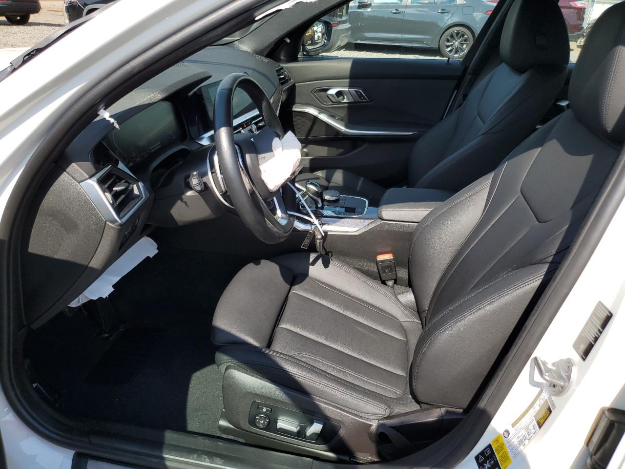 3MW5R7J01M8C02163 2021 BMW 330Xi