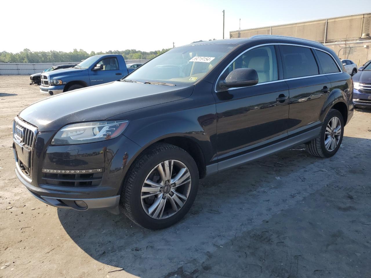 WA1LYAFE7AD005330 2010 Audi Q7 Premium Plus