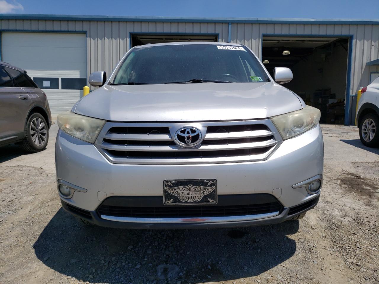 5TDDK3EHXBS048794 2011 Toyota Highlander Limited