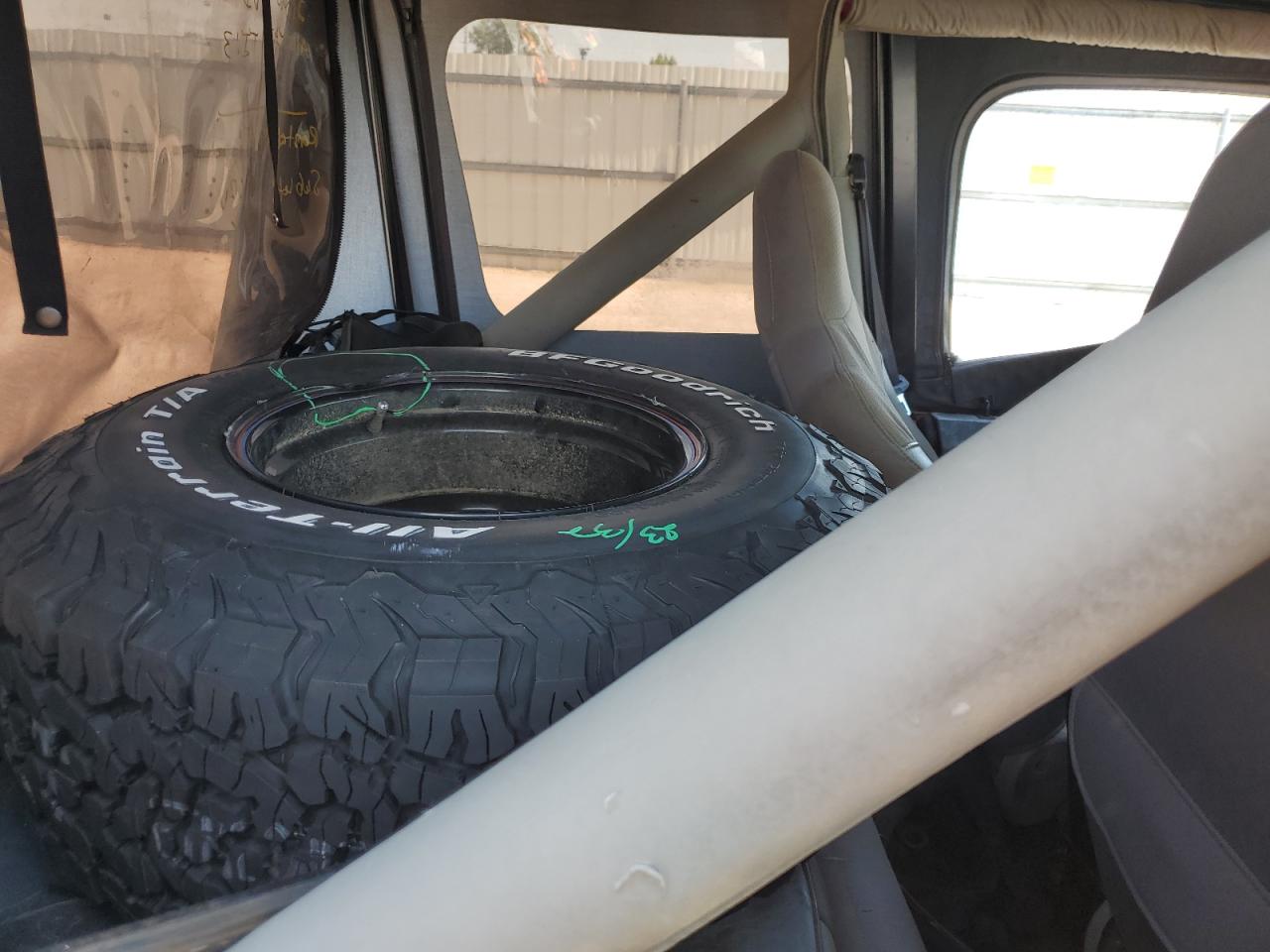 2J4FY29T0LJ501517 1990 Jeep Wrangler / Yj