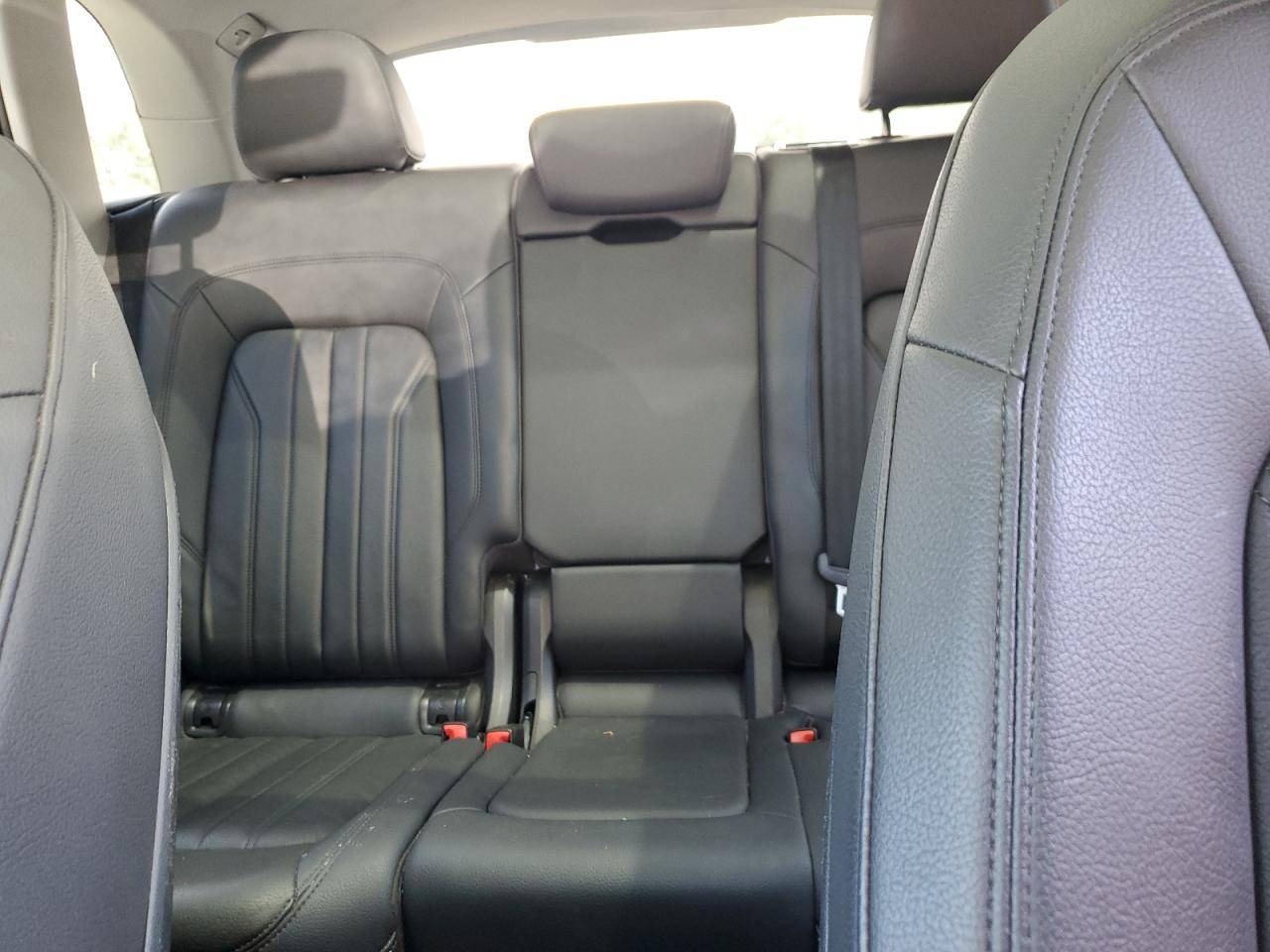 WA1BNAFY1J2022165 2018 Audi Q5 Premium Plus