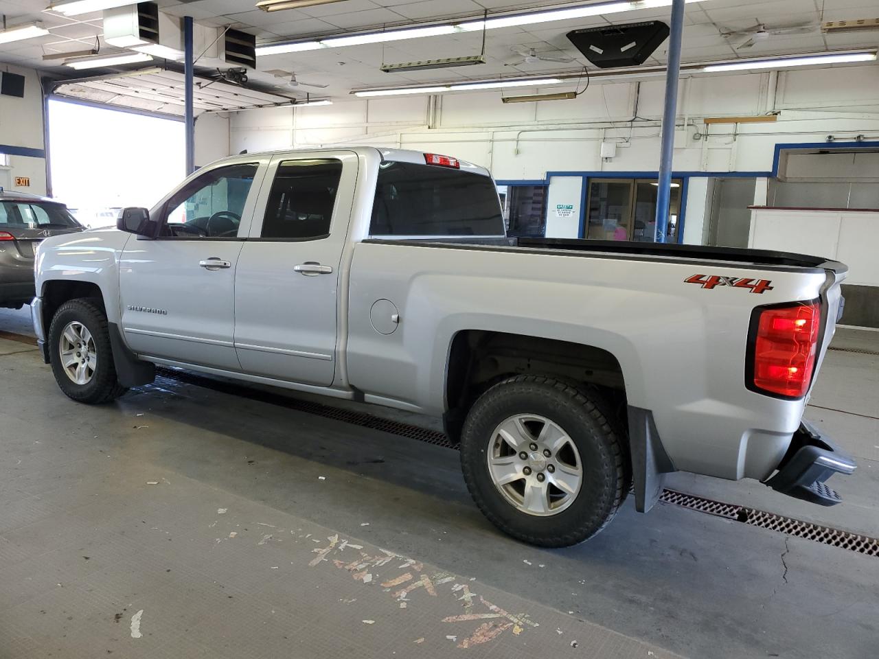 1GCVKREC7JZ273358 2018 Chevrolet Silverado K1500 Lt