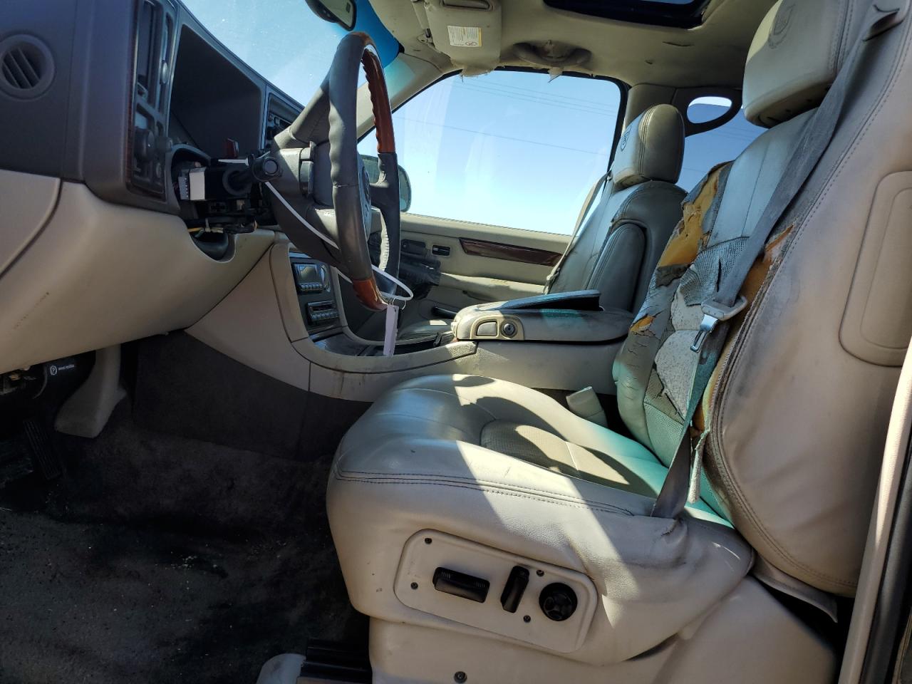 1GYEK63N02R101669 2002 Cadillac Escalade Luxury